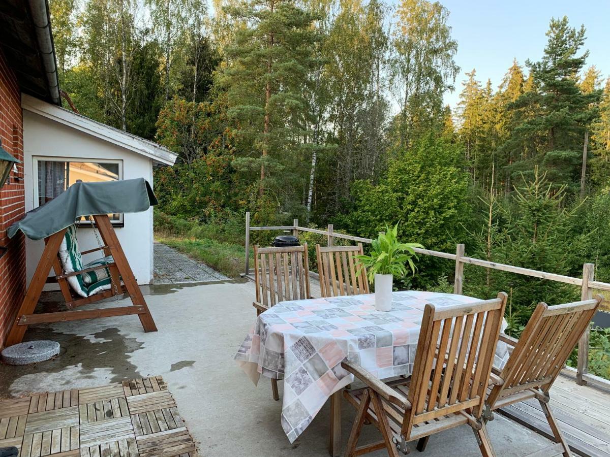 Cozy House In Kosta Center Surrounding With Swedish Nature Exterior photo